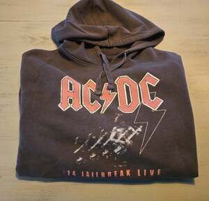 AC / DC 74’ JAILBREAK LIVE Junk Food Clothing Adult Small Hooded Sweatshirt Gray